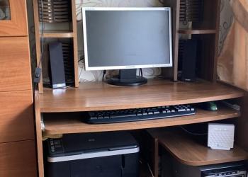 Компьютерный стол