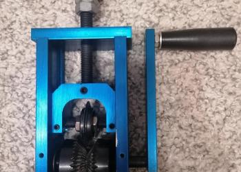 Ручной станок для очистки кабеля