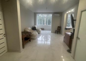 3-к квартира, 70 м2, 1/10 эт.