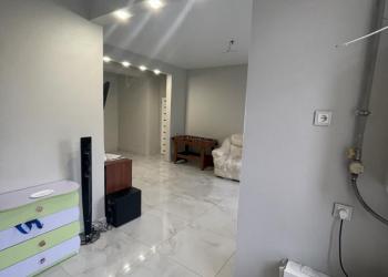 3-к квартира, 70 м2, 1/10 эт.