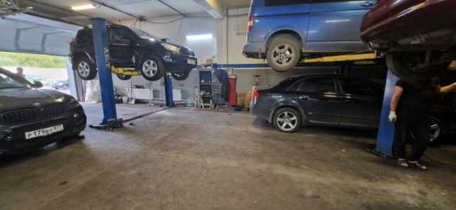 Требуется Автомехани Автослесарь в автосервис