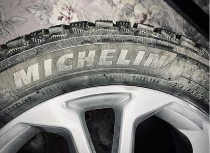 Michelin X-Ice North 4 215/55 R17 98T