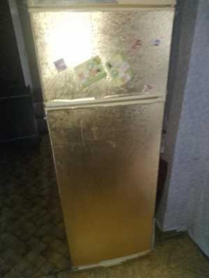 Продам холодильник