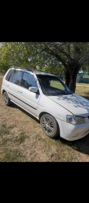 Mazda Demio, 2001