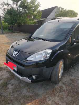 Продам Peugeot partner tepee 2010