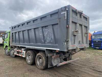 �������� Shacman 8�4, 550 �.�, 23 �.�., 74 �.��