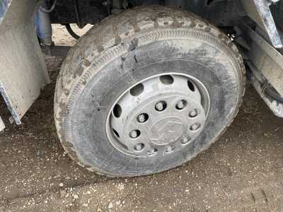 �������� Shacman 8�4, 550 �.�, 23 �.�., 74 �.��