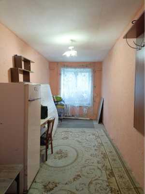 Продам комнату 12.8 кв., в общежитии.
