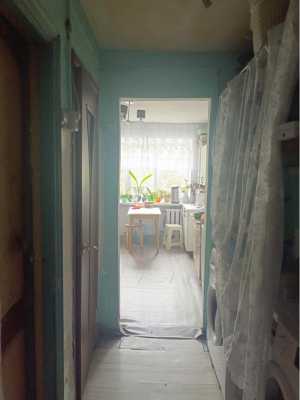 Продам комнату 12.8 кв., в общежитии.