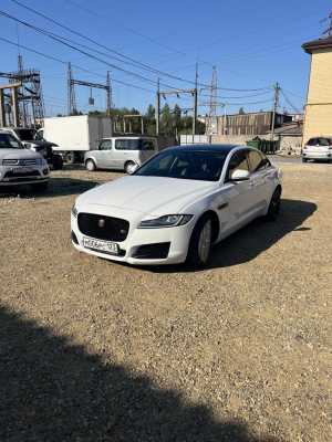 Jaguar XF, 2016