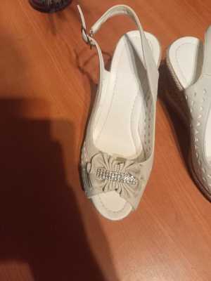 Женская обувь