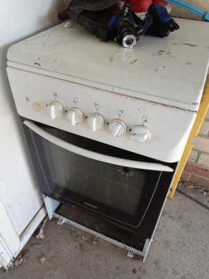 Плита газовая .