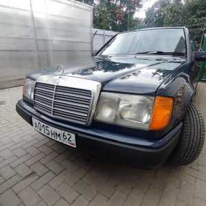 Mercedes W124, 1989