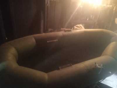 продам 2 надуные лодки б.у