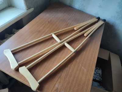 Костыли деревянные