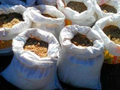 Песок в мешках (35-40кг)