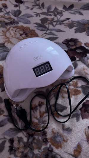 Лампа маникюрная