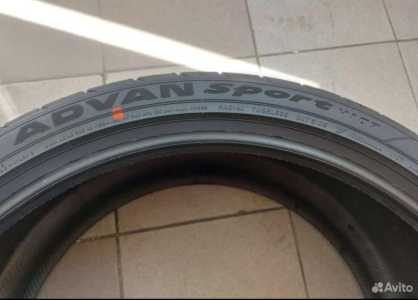 Yokohama Advan Sport V107 275/35 R22 104Y XL