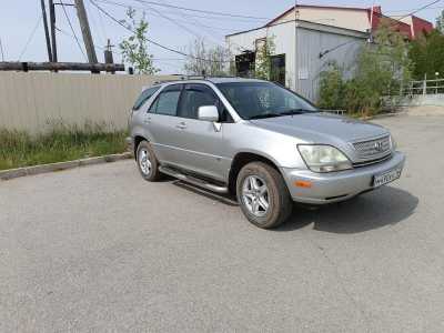 Lexus RX, 2001
