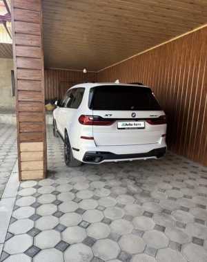 BMW X7, 2021