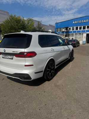 BMW X7, 2021