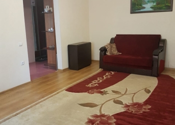 Сдам 1-к квартира, 42 м2, 1/3 эт.