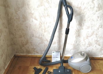 Пылесос SAMSUNG VC-7113H