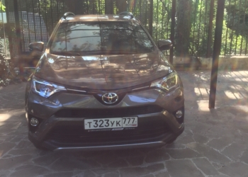 Toyota RAV4, 2016 Продам автомобиль.