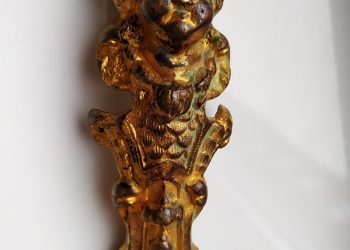 Бронзовая накладка на мебель