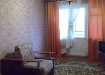 1-к квартира, 34 м2, 4/9 эт. В тихой, зеленой зоне около реки.