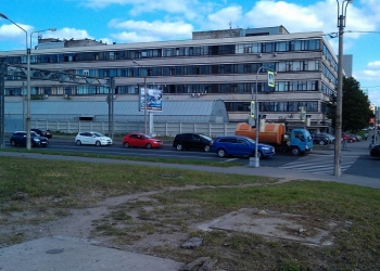Закрытый склад (216 кв.м)+открытая площадка (730 кв.м)