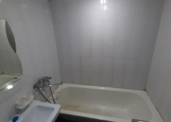 2-к квартира, 48 м2, 1/10 эт.