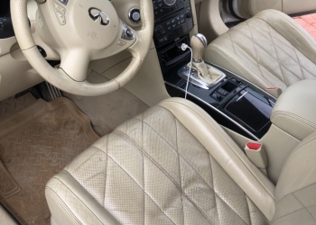 Infiniti FX35, 2009