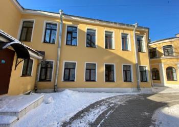 Нежилое помещение с арендаторами, 431,7 кв.м.