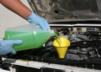 Замена антифриза,ремонт тормазной системы,чистка промывка фапсунок