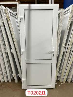 Пластиковые двери бу