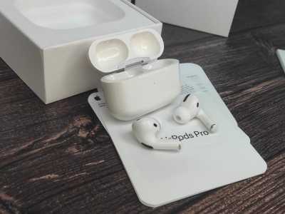 AirPods Pro с Шумоподавлением