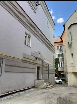 3-к квартира, 120 м2, 4/4 эт.