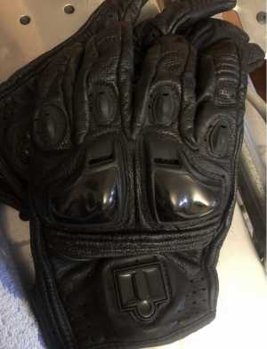 Мото перчатки