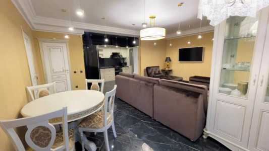 2-к квартира, 65 м2, 1/5 эт.
