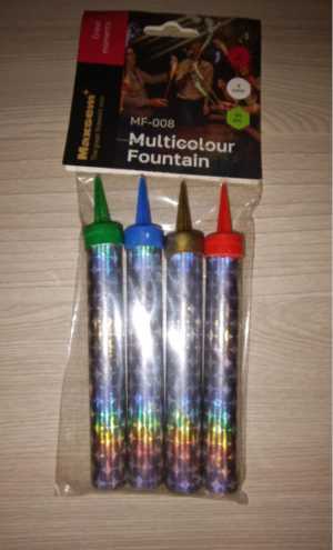 Разноцветные фонтаны для торта