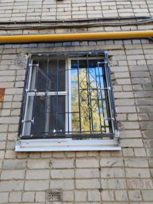 Продам готовую решотку на окно открывающая
