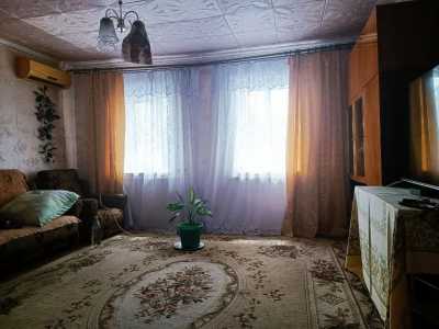Дом в центре деревни