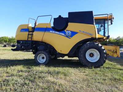 Комбайн New Holland cx9060