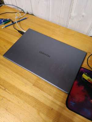 Ноутбук Huawei офисный