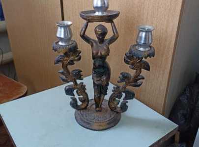 Подсвечник на три свечи