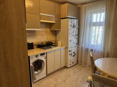 3-к квартира, 80 м2, 9/9 эт.