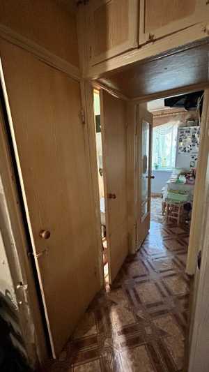 3-к квартира, 61 м. Кв. 2/5 эт.
