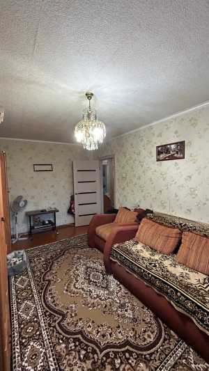 3-к квартира, 61 м. Кв. 2/5 эт.