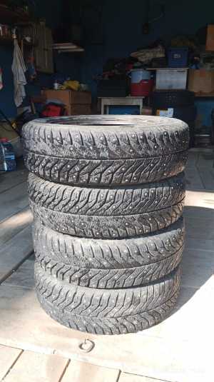 Резина зимняяR14 на Ваз